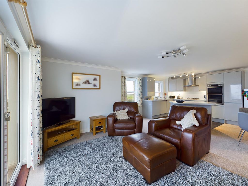 Additional image 5 of 3 bed flat for salePentire Avenue, Pentire, Newquay TR7