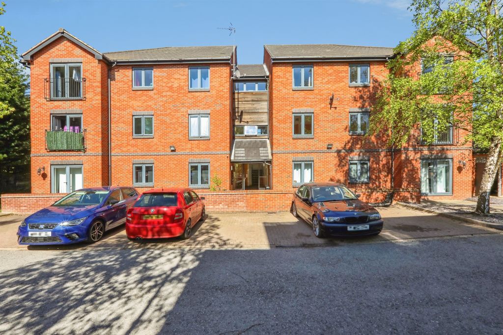 2 bed flat for saleKilner Court, Denaby Main, Doncaster DN12