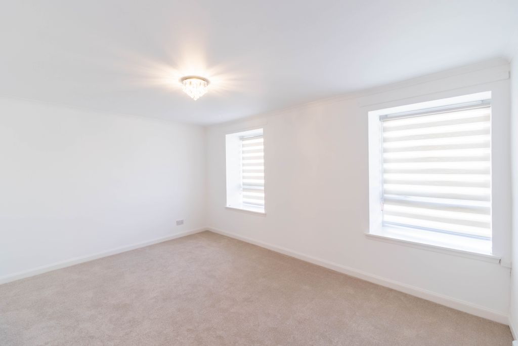 Additional image 8 of 2 bed flat for saleUpper Hall Street, Montrose DD10