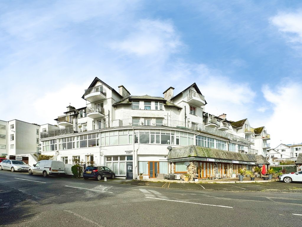 2 bed flat for saleMarine Drive, Looe, Cornwall PL13 photo 2