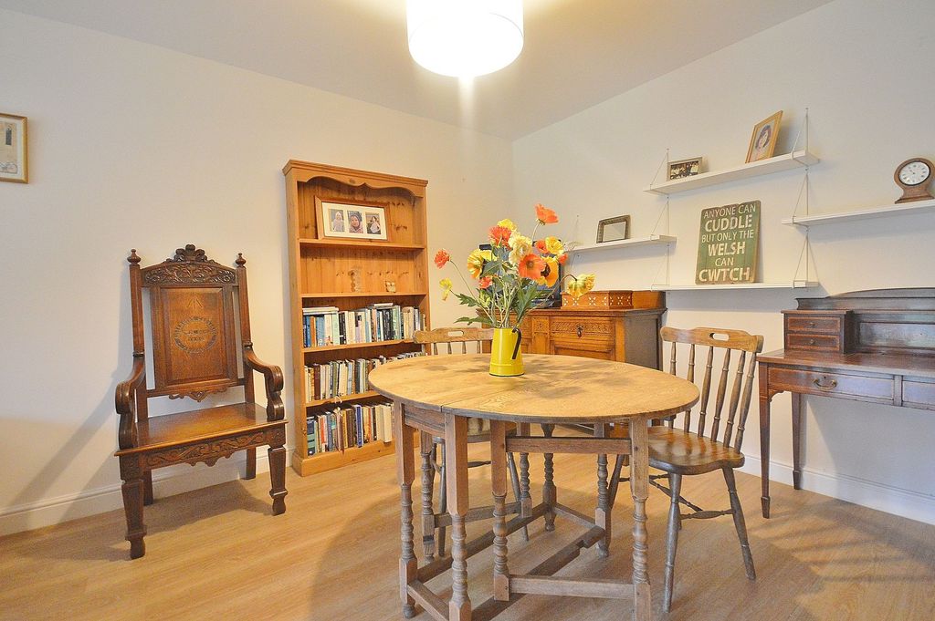 Additional image 3 of 1 bed flat for saleEaves Court, Princes Risborough HP27