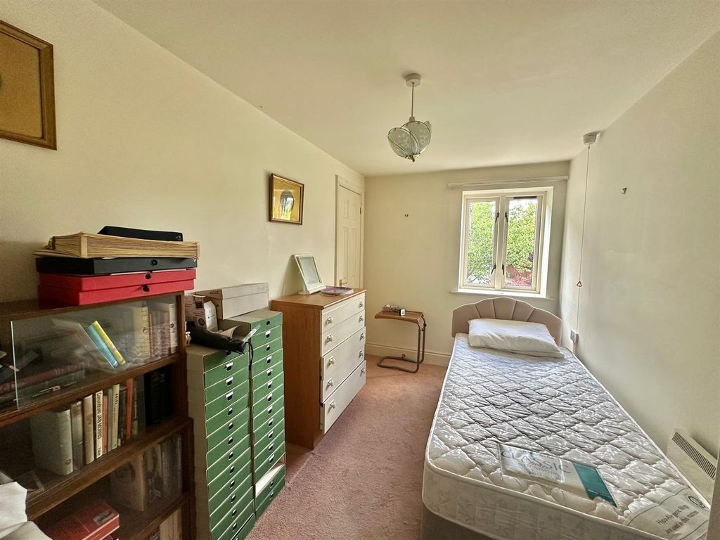 Additional image 15 of 2 bed flat for sale23 Richmond Village, Nantwich, Cheshire CW5