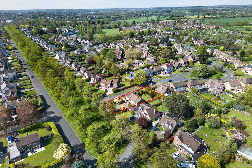 Additional image 5 of 5 bed detached house for saleBeverley Road, Leamington Spa, Warwickshire CV32