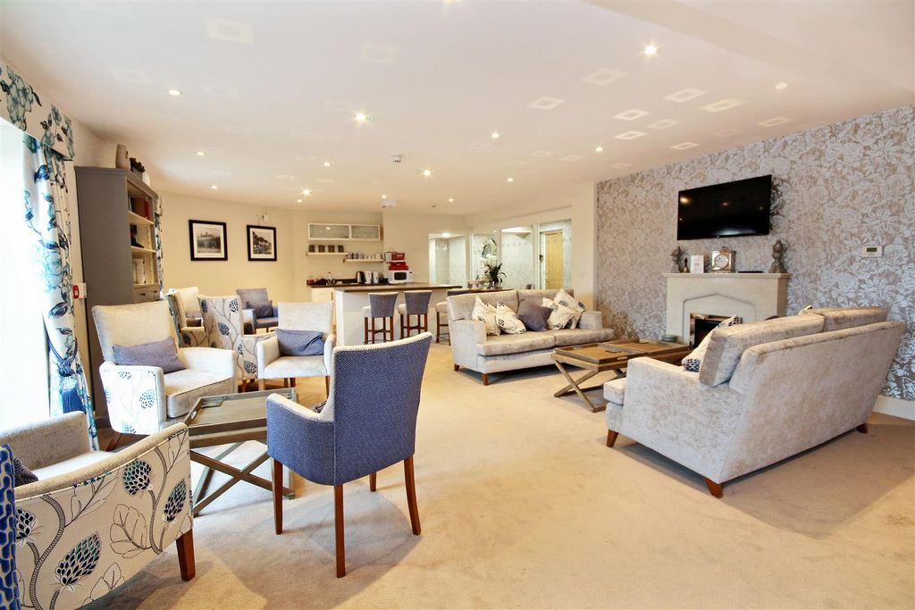 Additional image 10 of 1 bed flat for saleLawrence Place, White Horse Lane, Maldon CM9