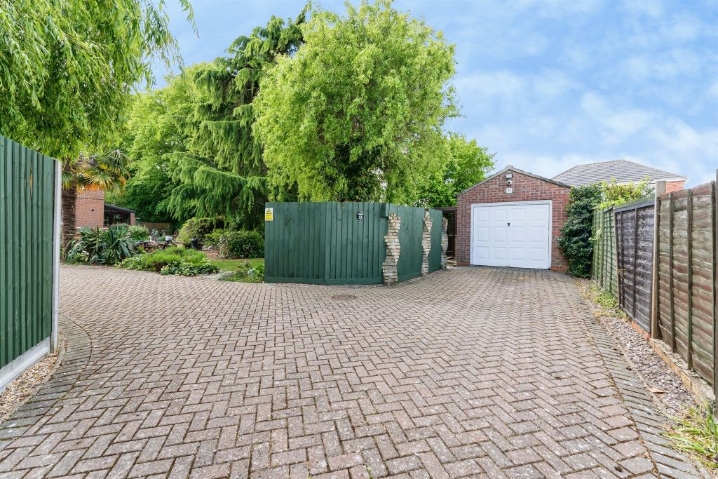 3 bed detached house for saleWaterside Gardens, March PE15 photo 5