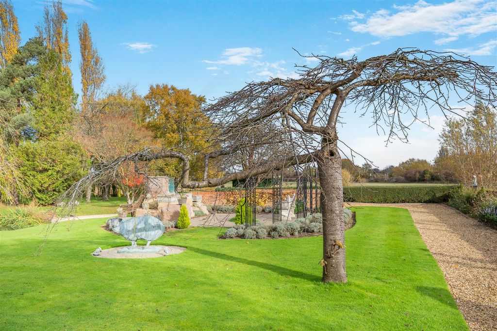 Additional image 36 of 6 bed detached house for saleMill Lane, Newport Pagnell MK16