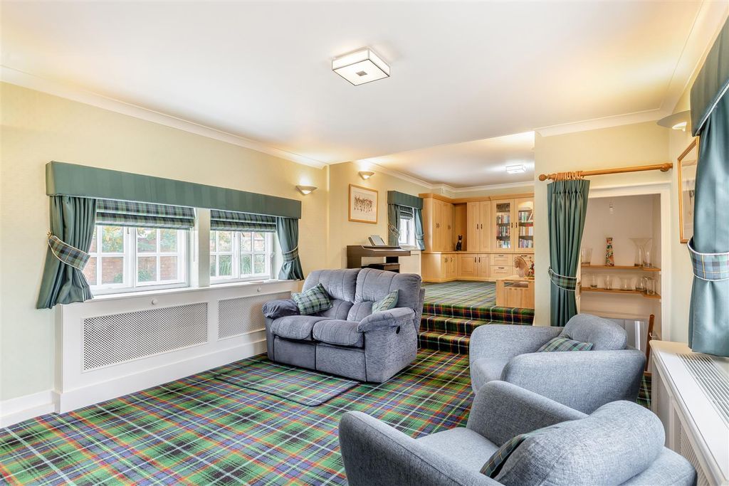 Additional image 23 of 6 bed detached house for saleMill Lane, Newport Pagnell MK16
