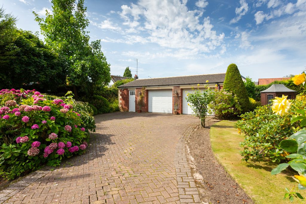 Additional image 32 of 4 bed semi-detached house for saleAbbotsway, Penwortham PR1