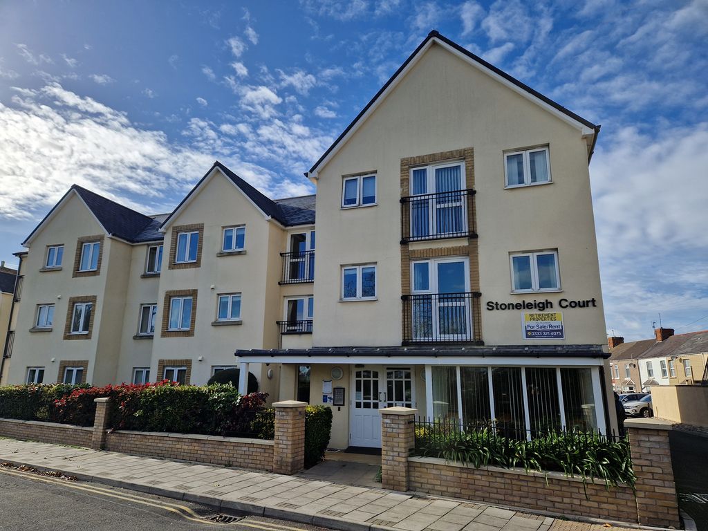 1 bed flat for saleStoneleigh Court, John Street, Porthcawl CF36