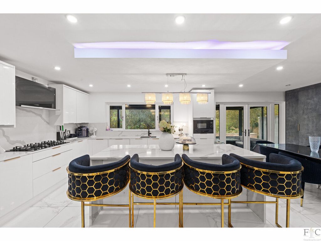 Additional image 9 of 6 bed detached house for saleThe Fairway, Oadby LE2