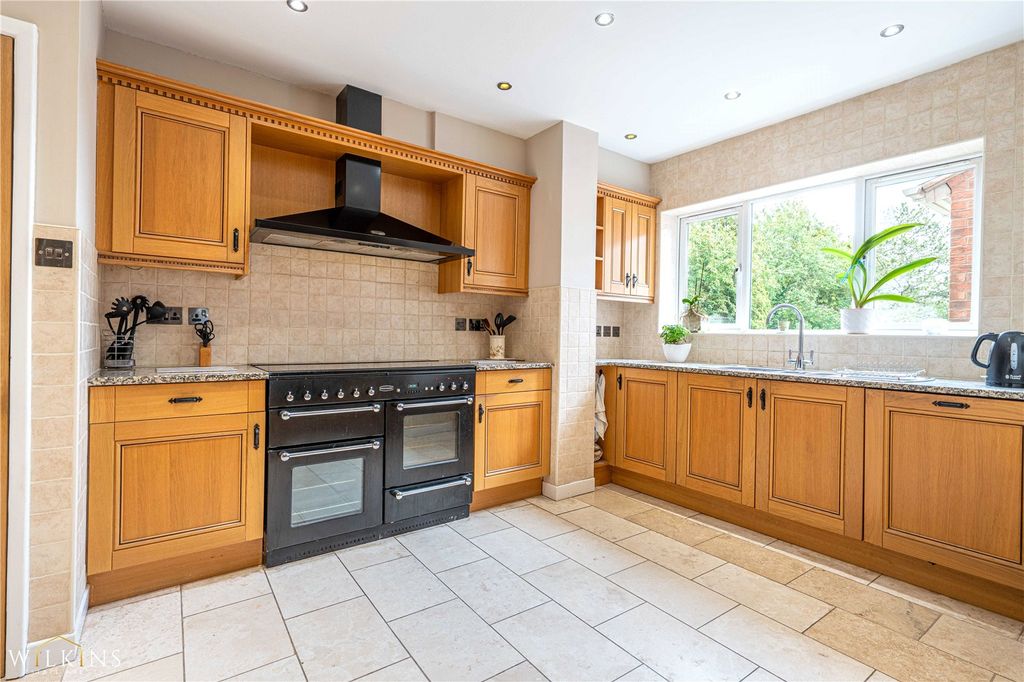 Additional image 11 of 4 bed detached house for saleThe Long Shoot, Nuneaton, Warwickshire CV11
