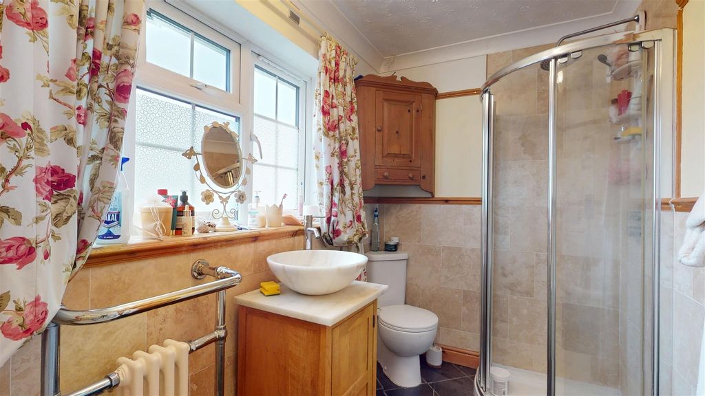 Additional image 13 of 4 bed detached house for saleYeats Close, Newport Pagnell MK16
