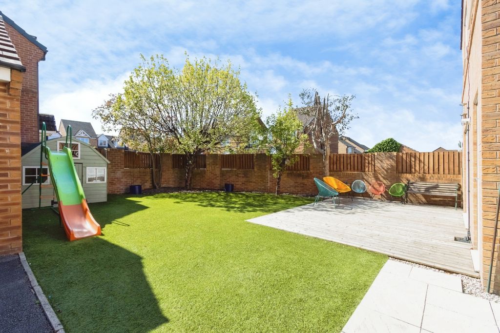Additional image 2 of 5 bed detached house for saleGleneagles Drive, West Yorkshire WF6