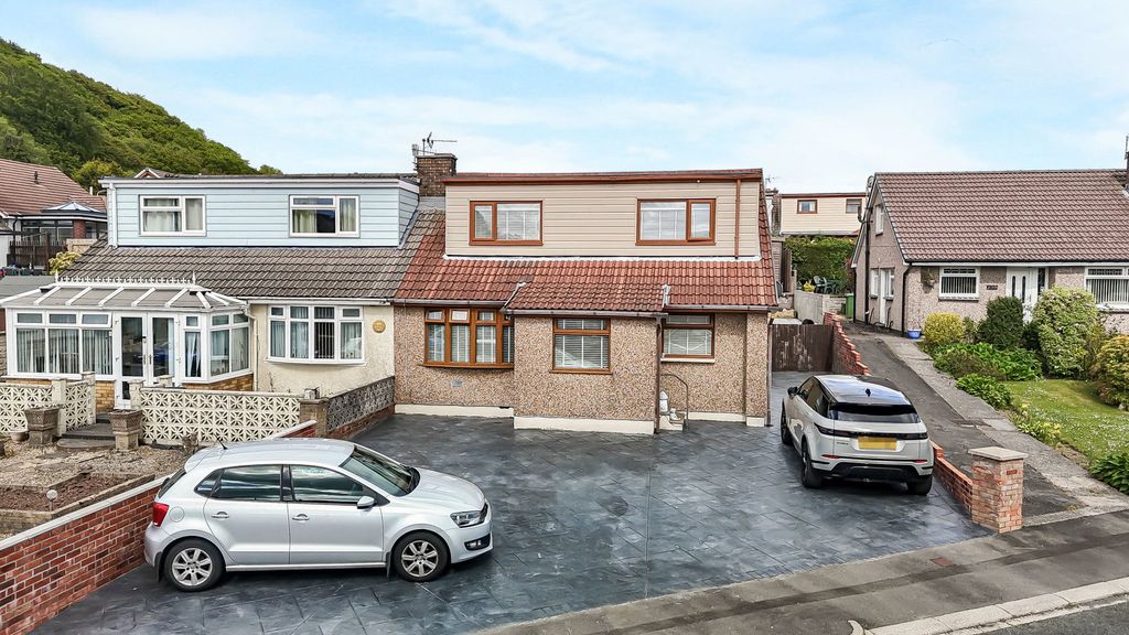 4 bed semi-detached house for saleWhiterock Avenue, Pontypridd CF37