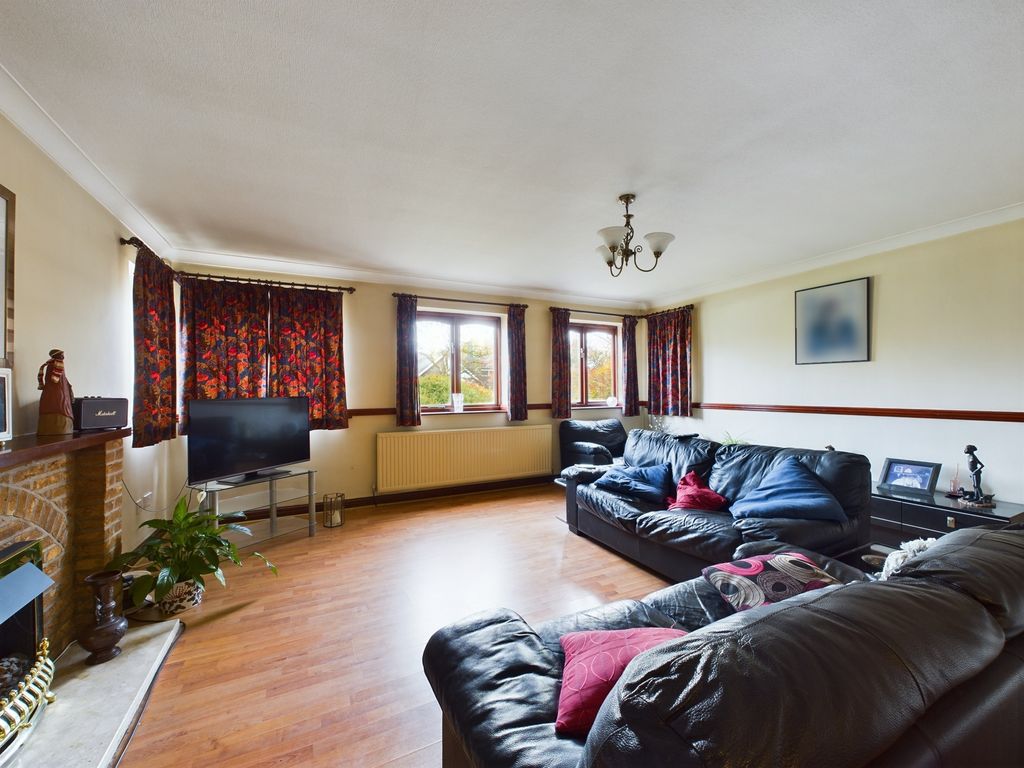 Additional image 3 of 3 bed detached house for saleHeyhouses Lane, Lytham St. Annes FY8