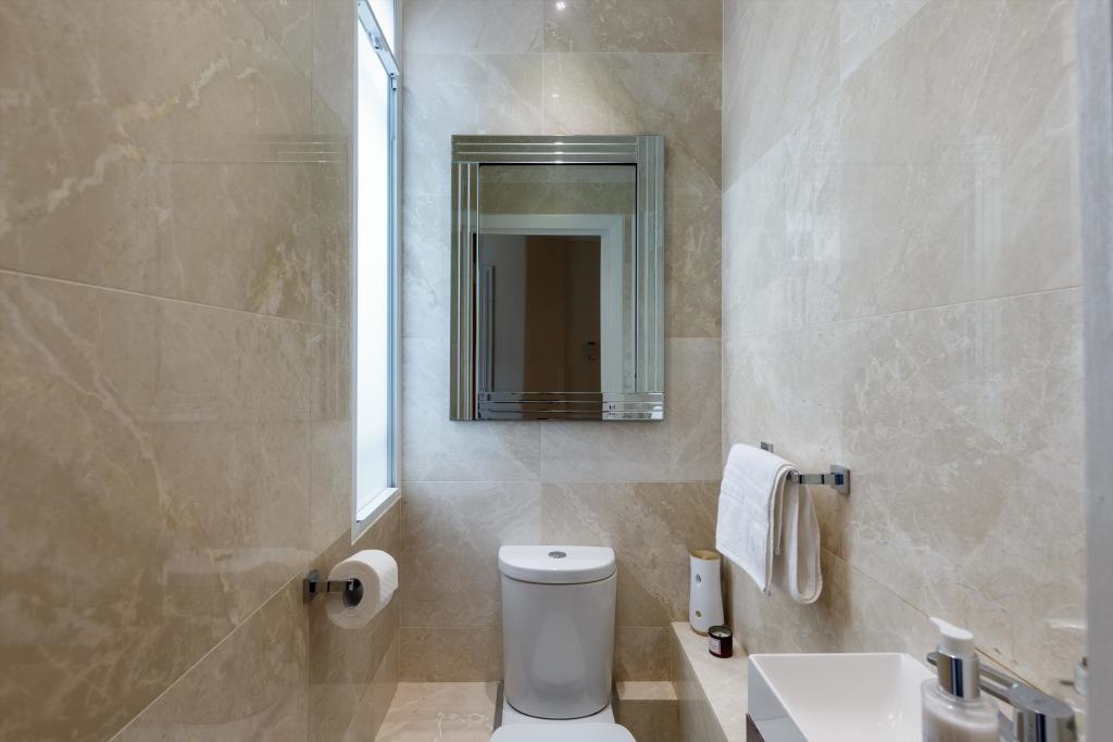 2 Bed Flat, Mount Street, W1K, N1 7GU photo 4