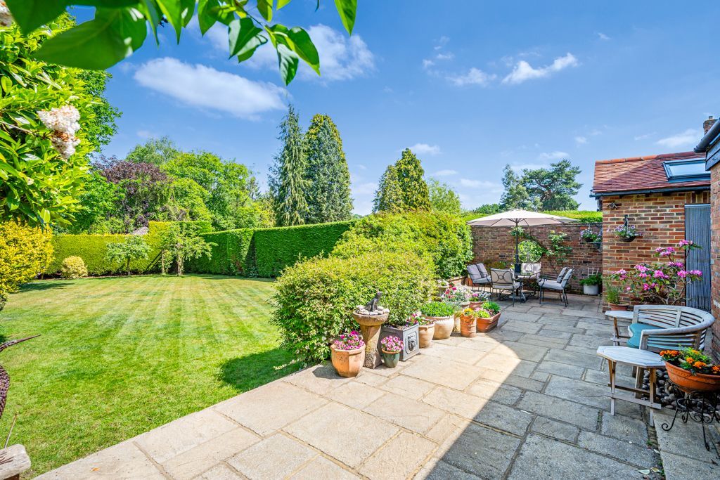 Additional image 21 of 6 bed detached house for salePeter Avenue, Oxted RH8