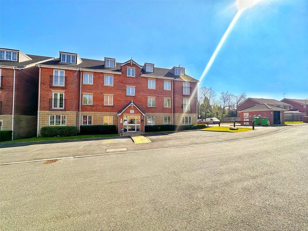 2 bed flat for saleCanberra Way, Balderstone, Rochdale, Greater Manchester OL11 photo 2