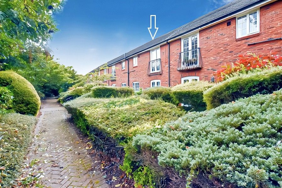 1 bed flat for saleThe Brampton, Smithfield Road TF9 photo 2