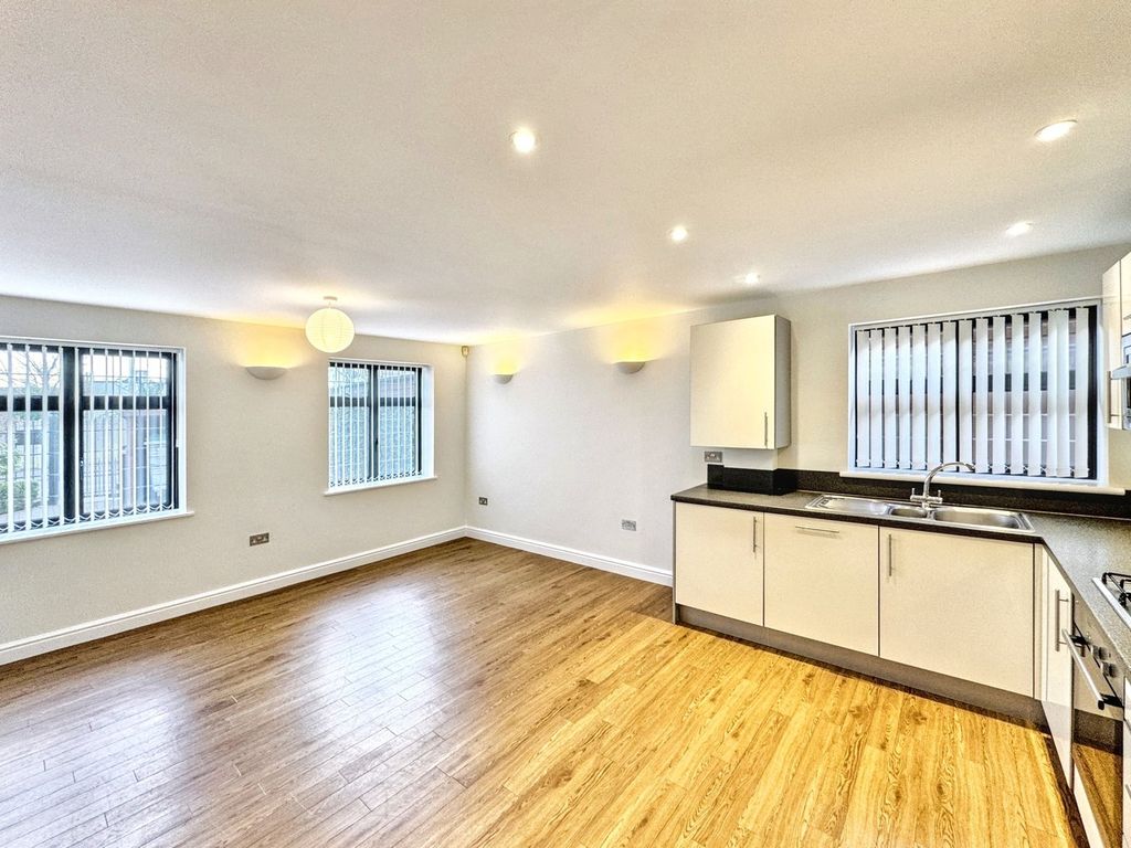 Additional image 2 of 2 bed flat for saleWest Way, Petts Wood, Orpington BR5