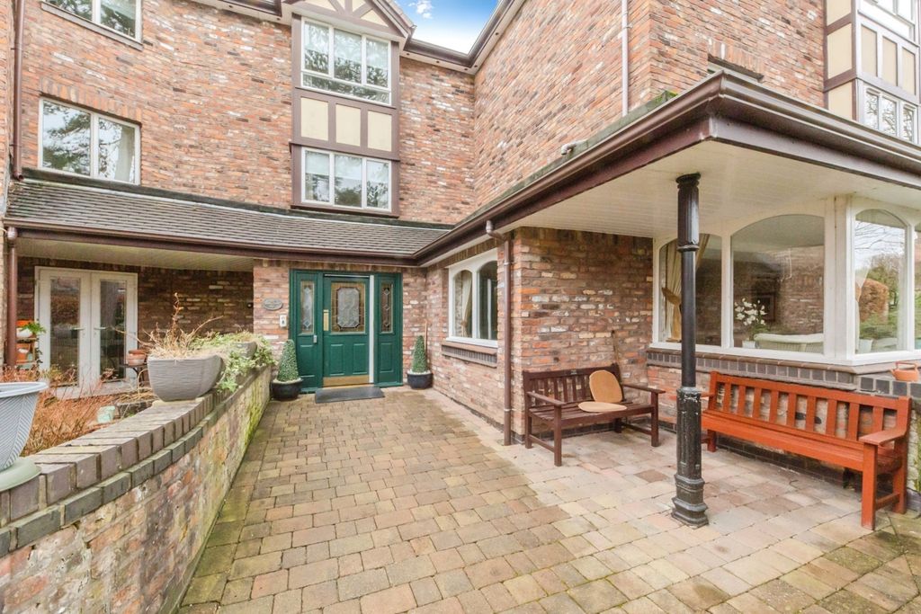 Additional image 5 of 1 bed flat for saleTabley Road, Knutsford, Cheshire WA16