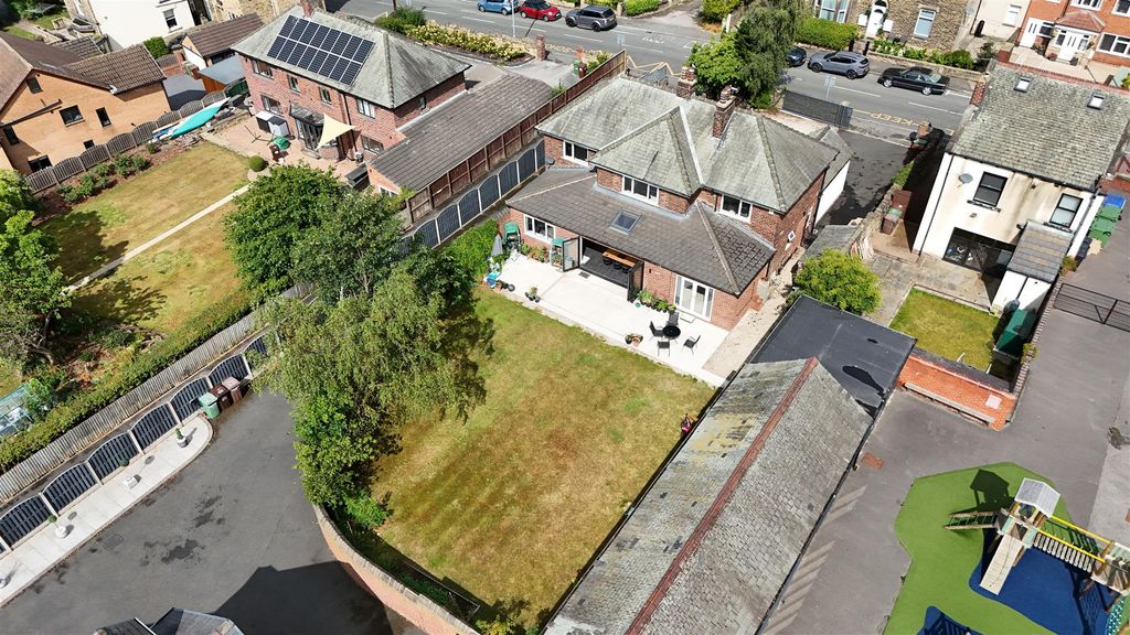 5 bed detached house for saleSouthdale Road, Ossett WF5