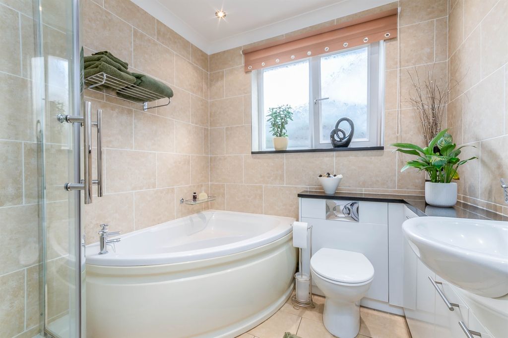 Additional image 17 of 4 bed property for saleBeeleigh Road, Maldon CM9
