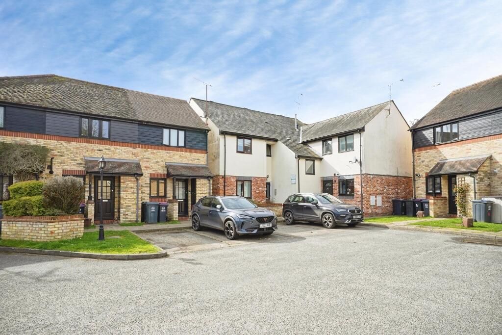 1 bed flat for saleMasons Court, Bishops Stortford CM23