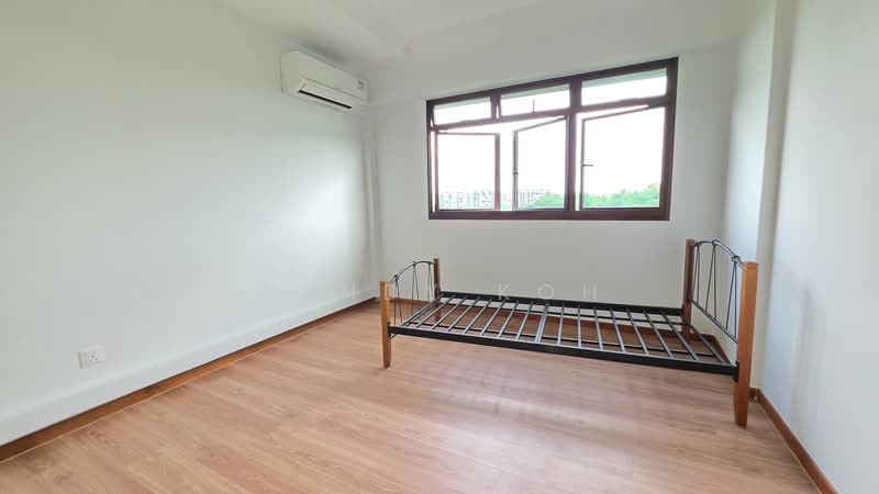 589B Montreal Drive photo 4