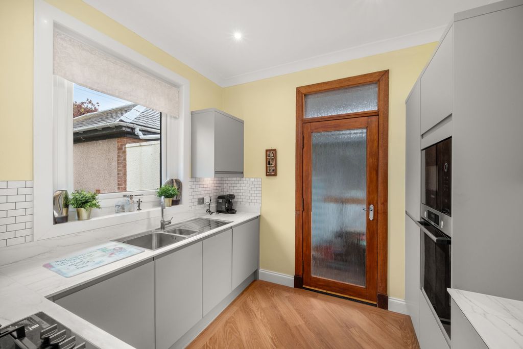 Additional image 8 of 3 bed semi-detached house for sale6 Nesbitt Street, Dundee DD4