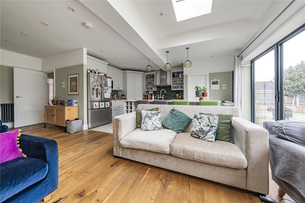Additional image 4 of 5 bed semi-detached house for saleMatlock Way, New Malden KT3