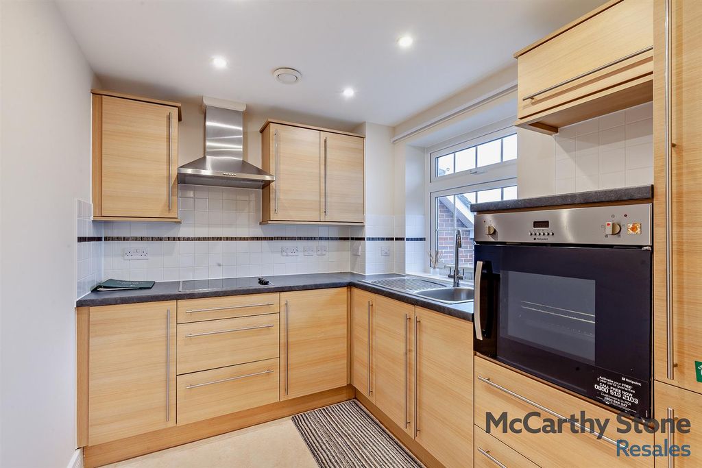 Additional image 4 of 1 bed flat for saleWeighbridge Court, 301 High Street, Chipping Ongar, Essex CM5