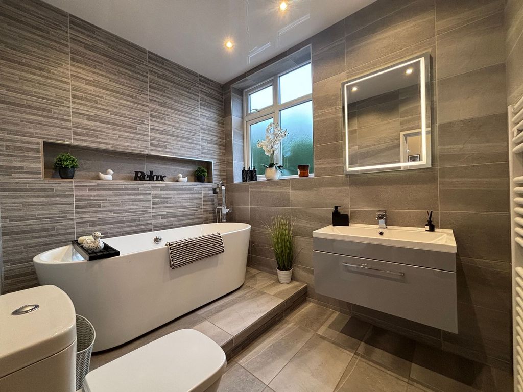 Additional image 18 of 5 bed semi-detached house for saleHazelhurst Road, Worsley M28