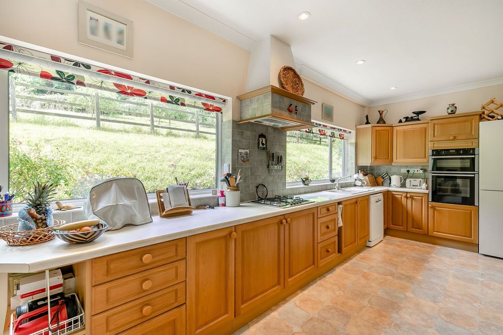 Additional image 7 of 5 bed property for saleNupend Lane, Longhope GL17
