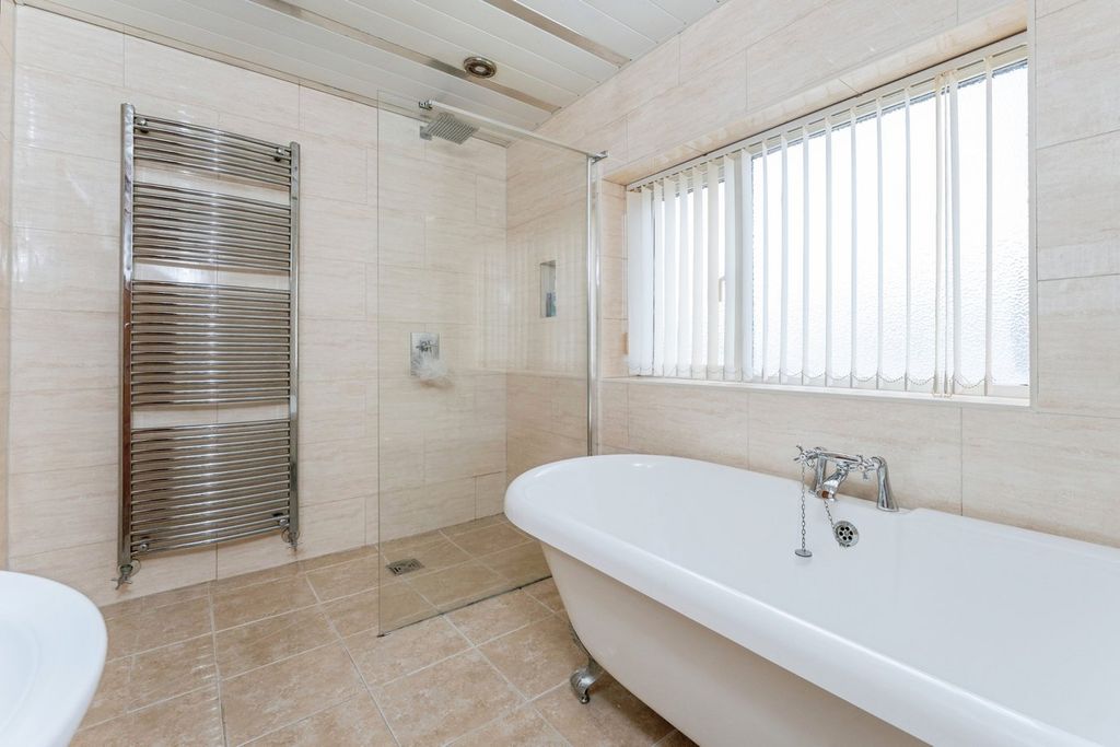 Additional image 15 of 4 bed detached house for saleThe Mall, Prestatyn LL19