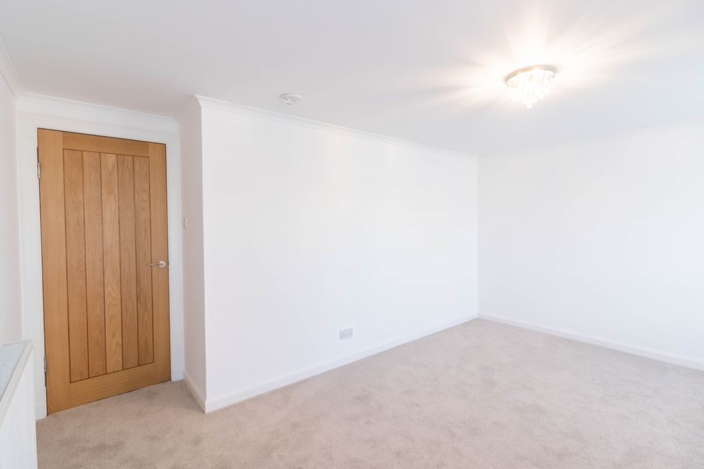 Additional image 10 of 2 bed flat for saleUpper Hall Street, Montrose DD10