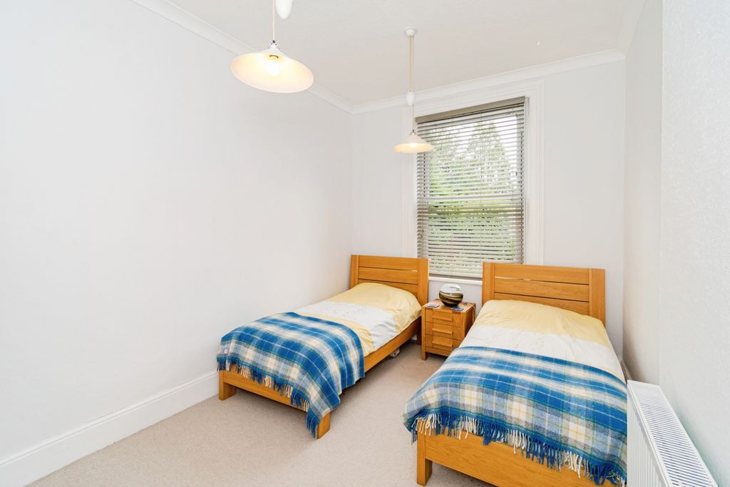 Additional image 9 of 3 bed flat for saleGosport Lane, Lyndhurst, Hampshire SO43
