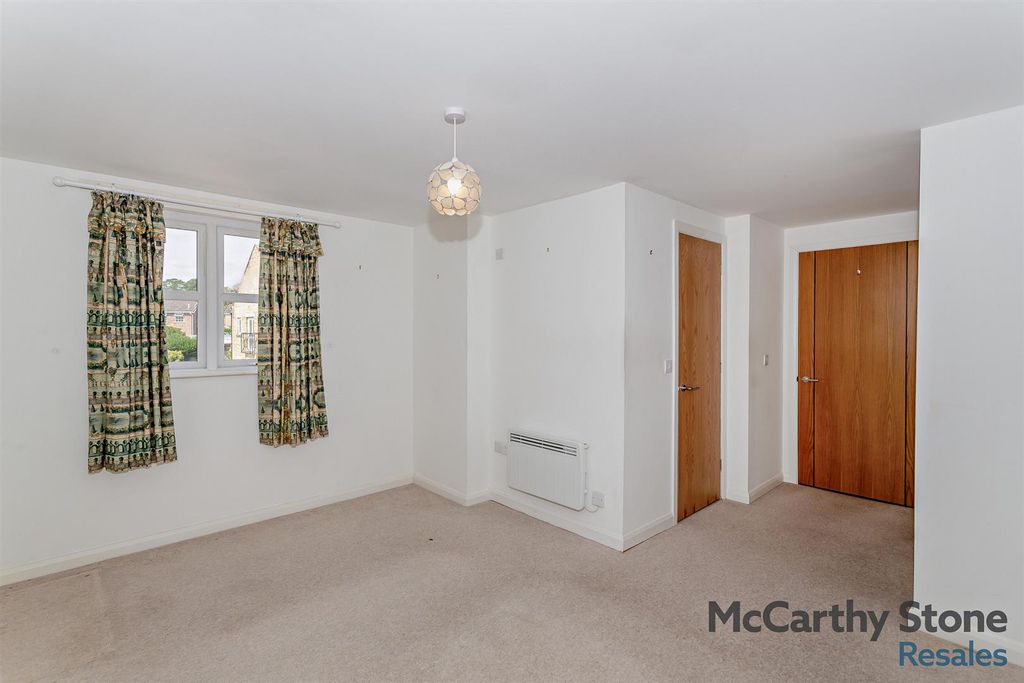 Additional image 4 of 2 bed flat for saleHollis Court, Castle Howard Road, Malton YO17