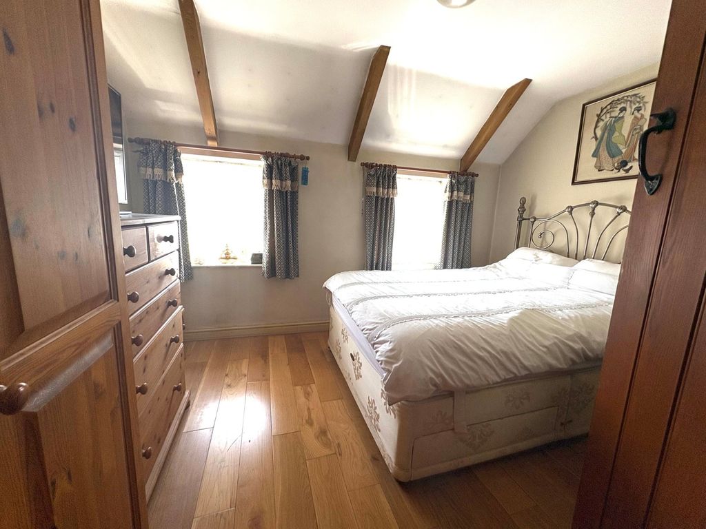 Additional image 6 of 2 bed terraced house for saleSherborne Street, Lechlade, Gloucestershire GL7