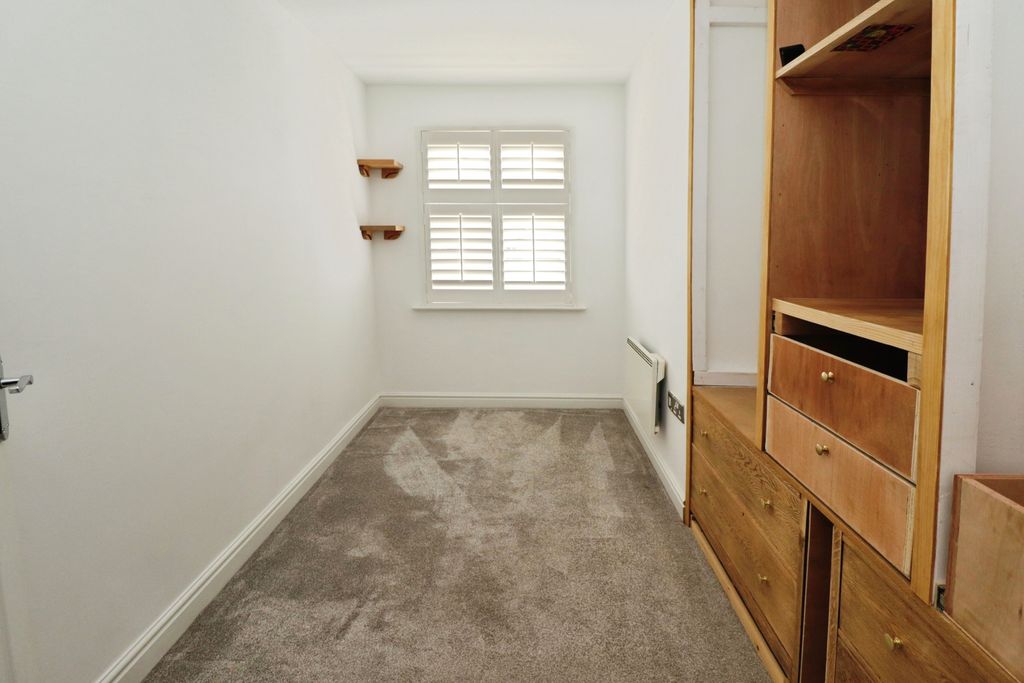 Additional image 8 of 2 bed flat for saleOlsen Rise, Lincoln LN2