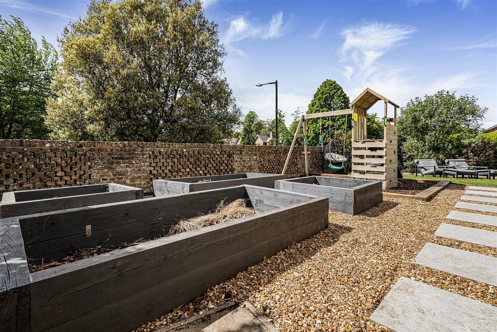 Additional image 26 of 5 bed detached house for saleBeechwood Close, Exning, Newmarket CB8