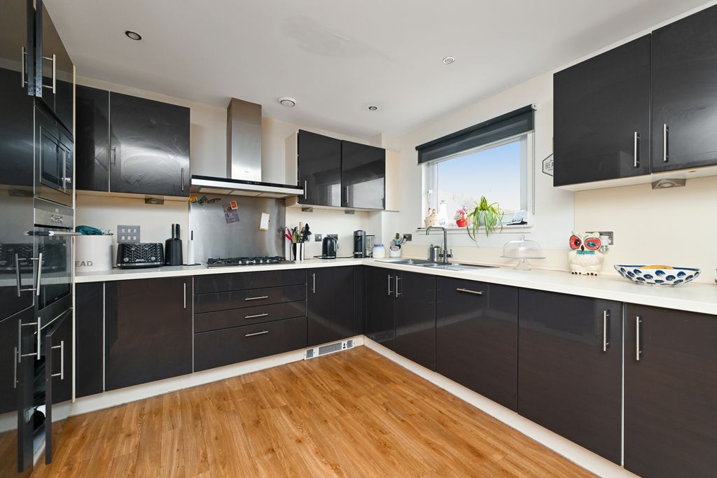 Additional image 12 of 4 bed town house for sale70 Burnbrae Road, Bonnyrigg EH19