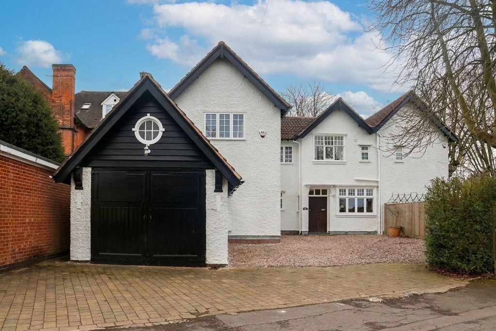5 bed semi-detached house for saleKnighton Road, Leicester LE2