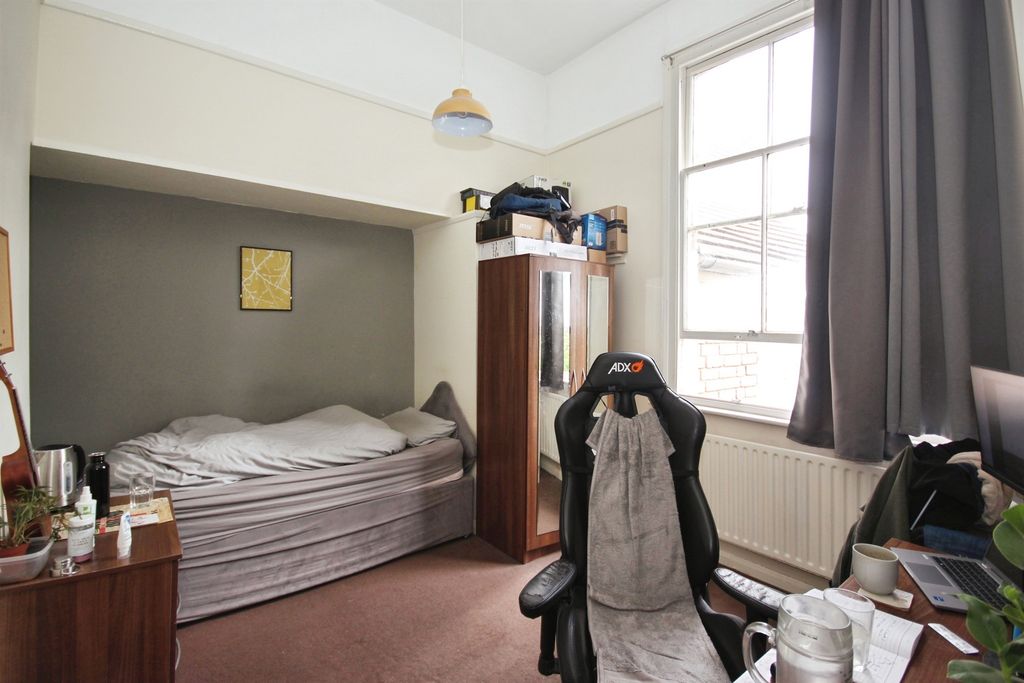 Additional image 10 of 11 bed detached house for saleTachbrook Road, Leamington Spa CV31