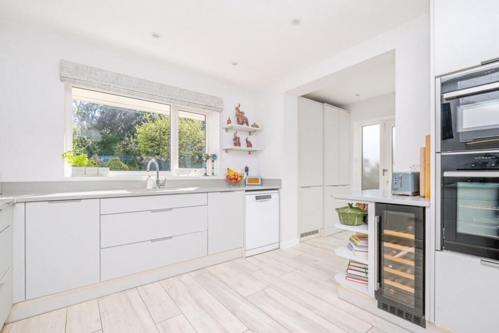 Additional image 8 of 4 bed detached house for saleThe Fairway, Midhurst GU29