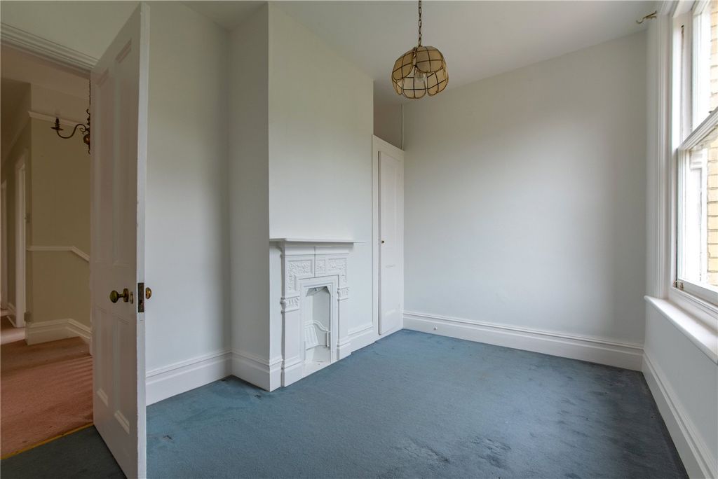 Additional image 8 of 5 bed detached house for saleCroft Lane, Newbury, Berkshire RG14