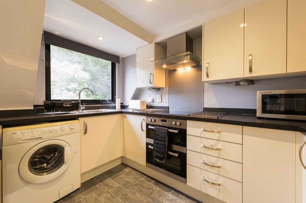 Additional image 13 of 5 bed detached house for saleSpinfield Lane West, Marlow SL7