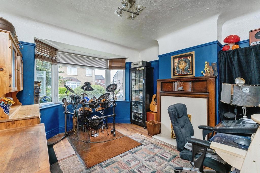 Additional image 8 of 3 bed semi-detached house for saleOlive Drive, Neston, Cheshire CH64