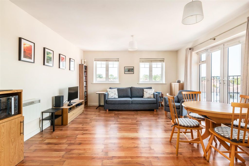 Additional image 5 of 2 bed flat for saleSchoolgate Drive, Morden SM4