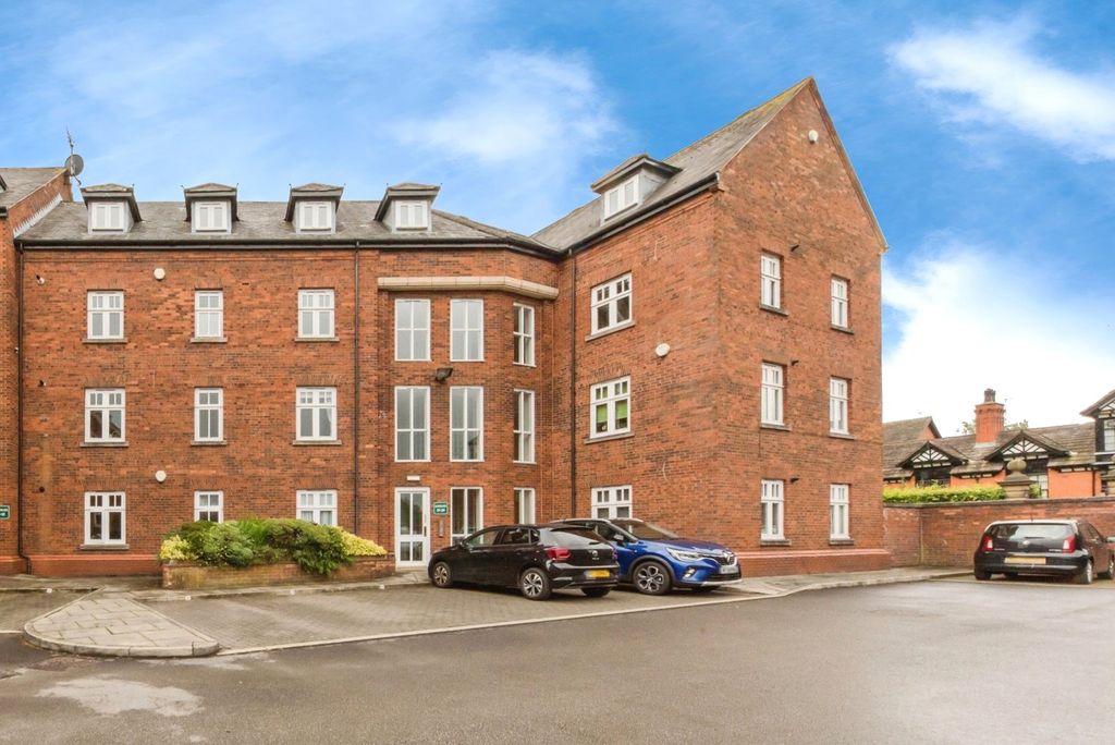 Additional image 15 of 2 bed flat for saleEastgate, Macclesfield, Cheshire SK10